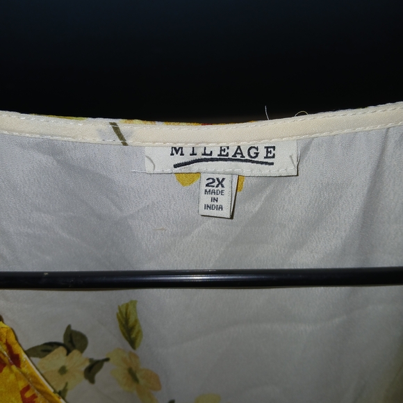 White and Yellow Ruched Ruffled Blouse - Picture 2 of 4